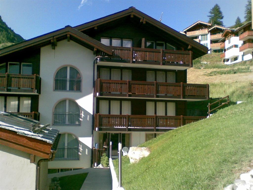 Casa Collinetta Apartment Zermatt Exterior photo